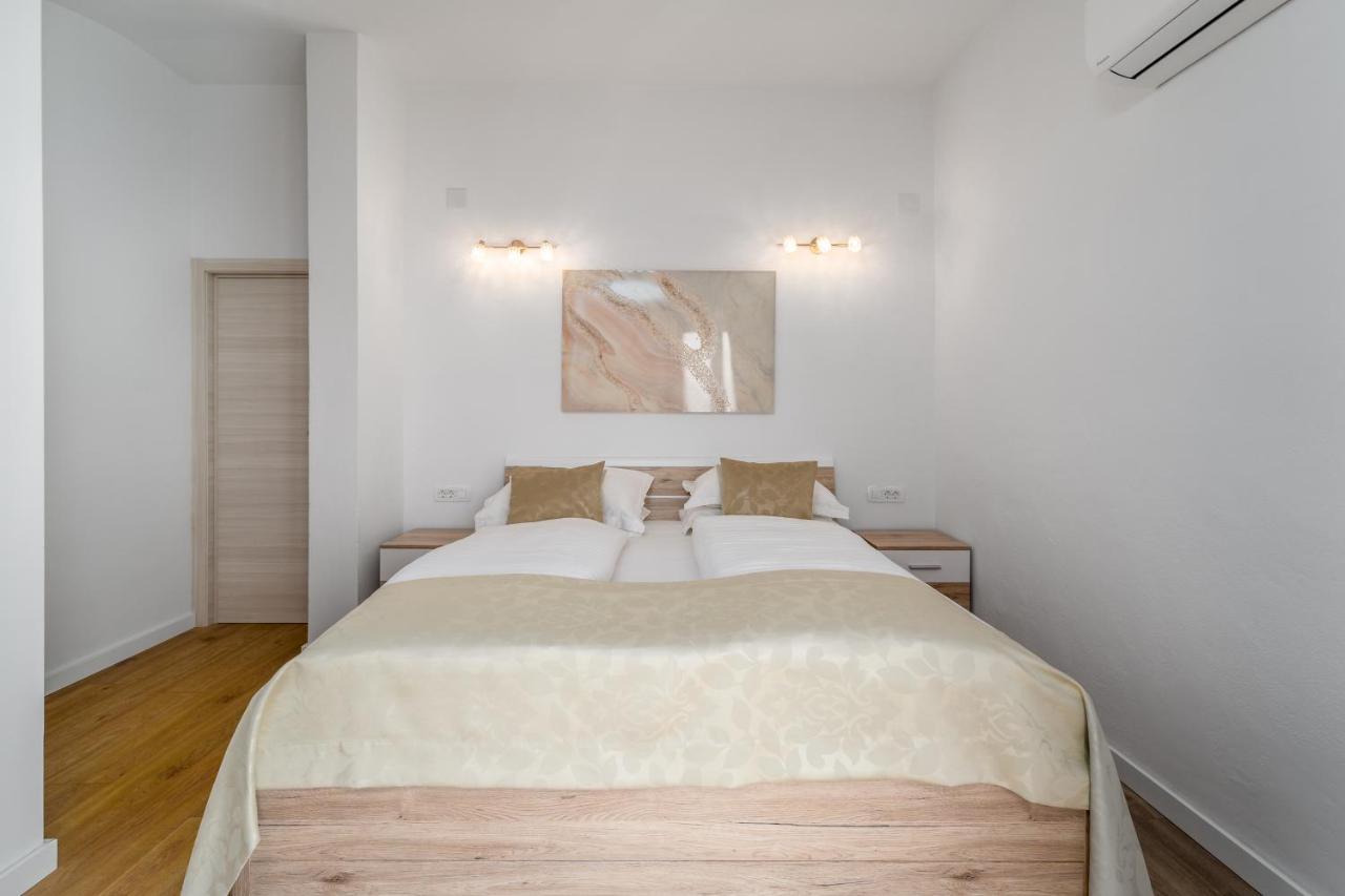 Rooms Vedrana (Adults Only) Podstrana Room photo