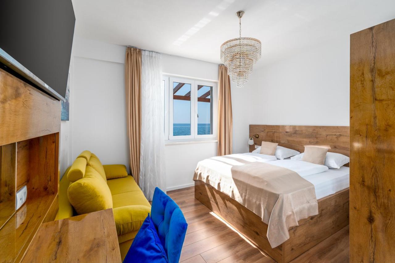 Rooms Vedrana (Adults Only) Podstrana Room photo