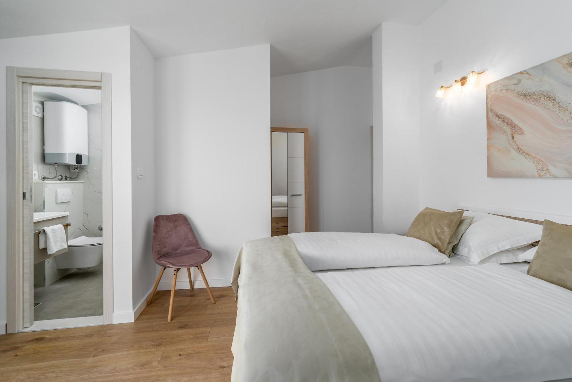Rooms Vedrana (Adults Only) Podstrana Room photo