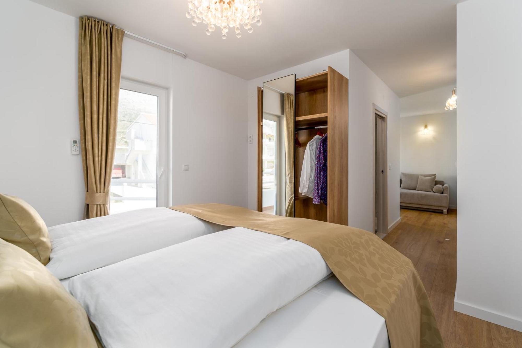 Rooms Vedrana (Adults Only) Podstrana Room photo